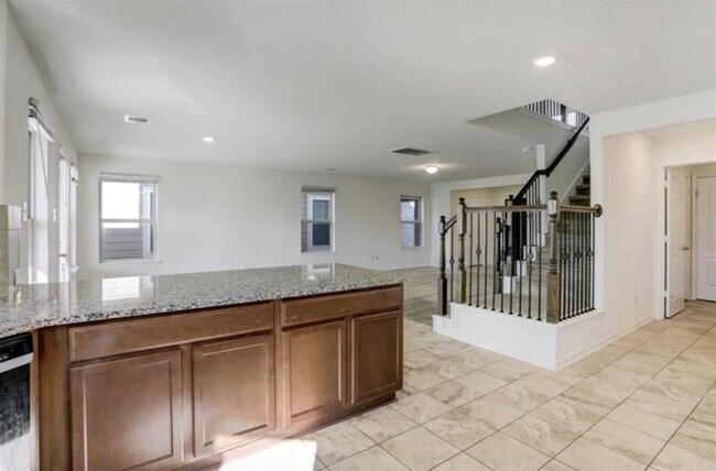 Building Photo - 13111 Mills Grove Dr