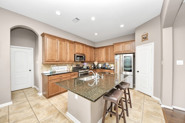 Building Photo - 6810 Hunters Trace Ln