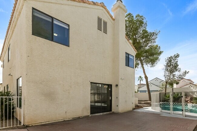 Building Photo - 379 Legacy Dr