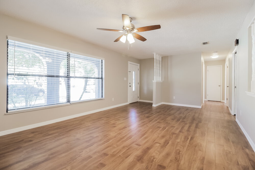 Building Photo - 8318 Mattituck Cir