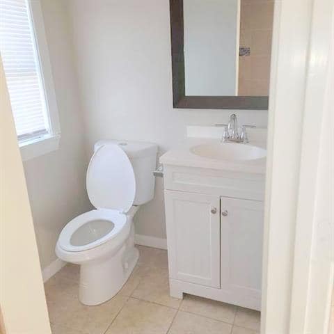 Building Photo - 200 E Crockett St