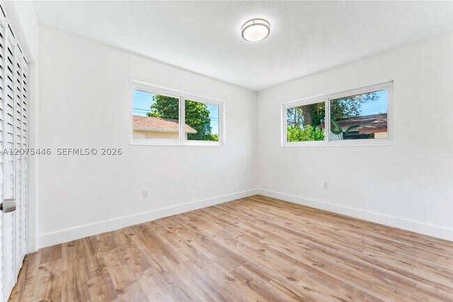 Building Photo - 323 NW 56th Ave.