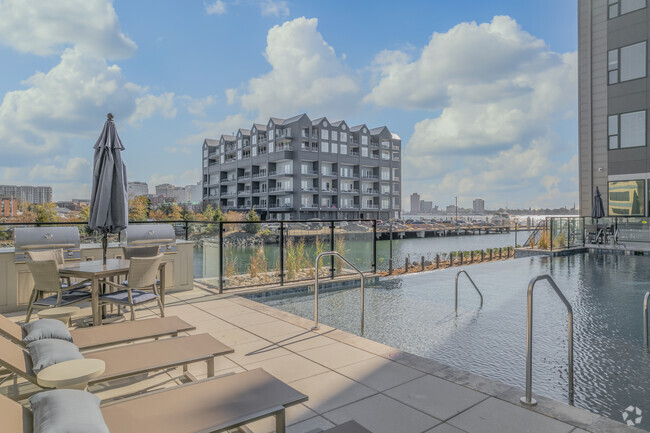 Pool Deck - The Lofts at Front Street