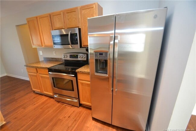 Building Photo - 501 Birchtree Valley Ct