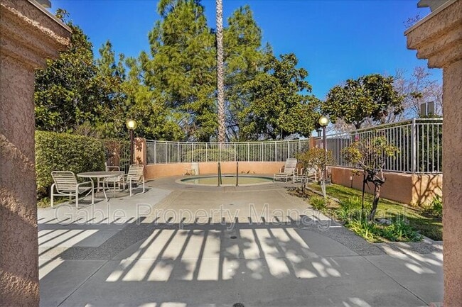 Building Photo - 18716 Vista Del Canon