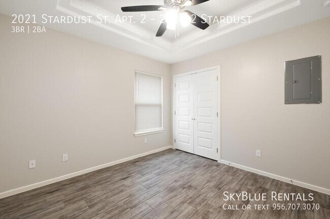 Building Photo - 2021 Stardust St