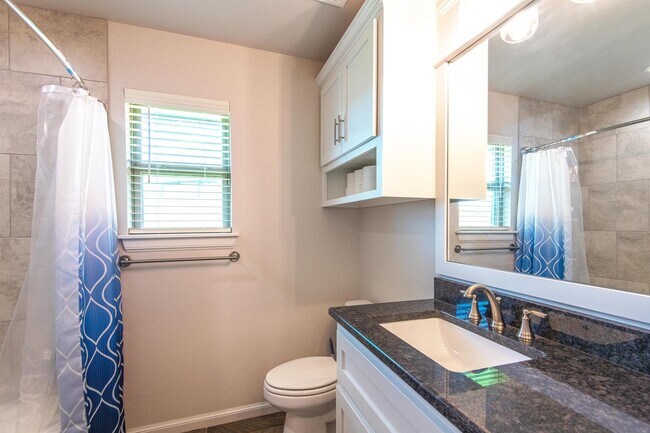 Building Photo - 2244 E Kellan Ct Terrace