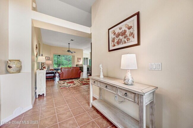 Building Photo - 940 Wimbledon Dr