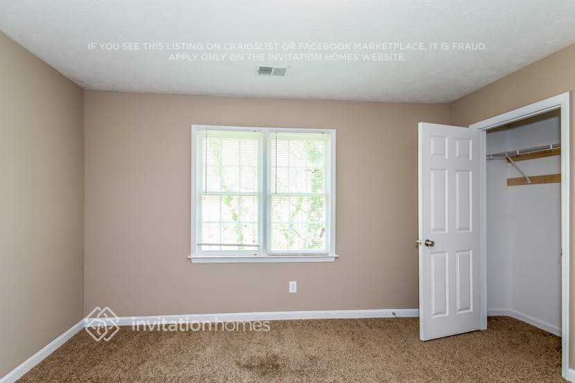 Building Photo - 4904 Shallow Creek Trail NE