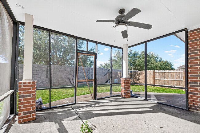 Building Photo - 1903 Amber Trail Ln