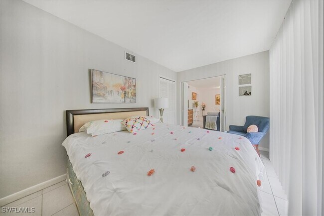 Building Photo - 3170 Seasons Way