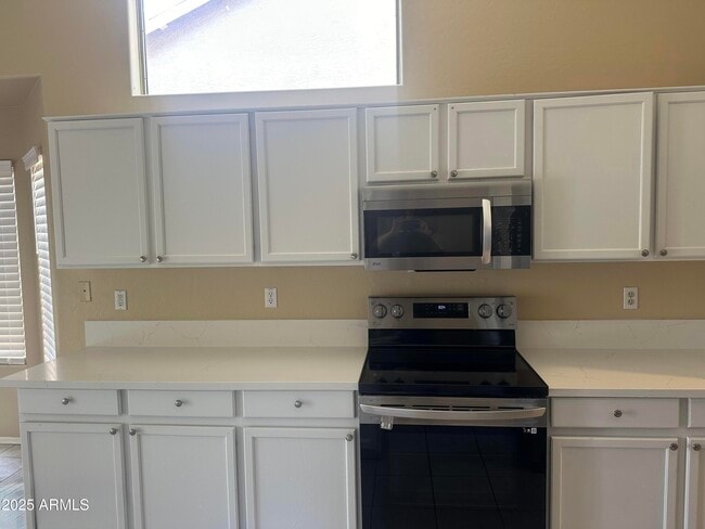 Building Photo - 24604 N 65th Ave