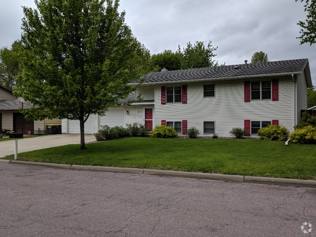 Building Photo - 1747 Riggs Rd