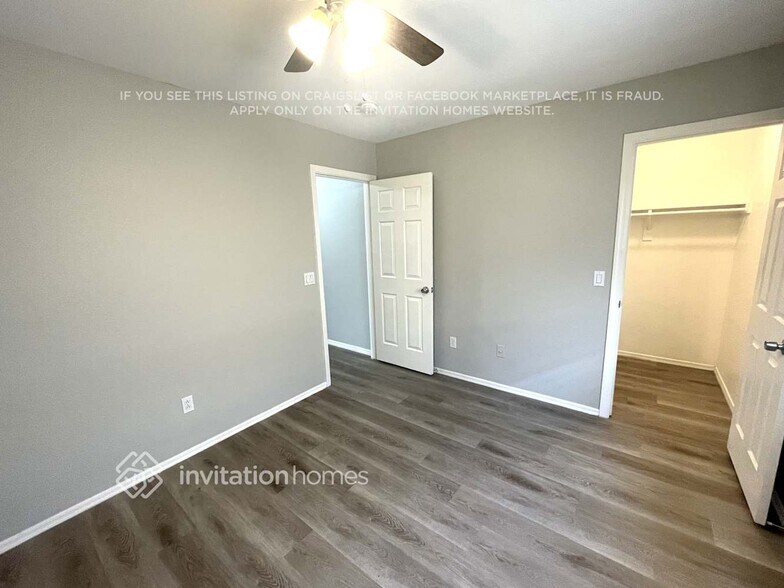 Building Photo - 1429 S Crossbow Ct