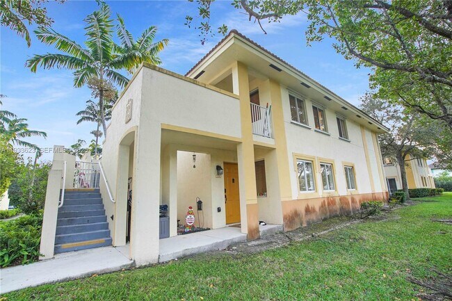 Building Photo - 6245 SW 47th Manor