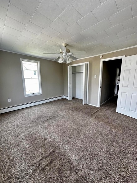 Building Photo - 320 North St