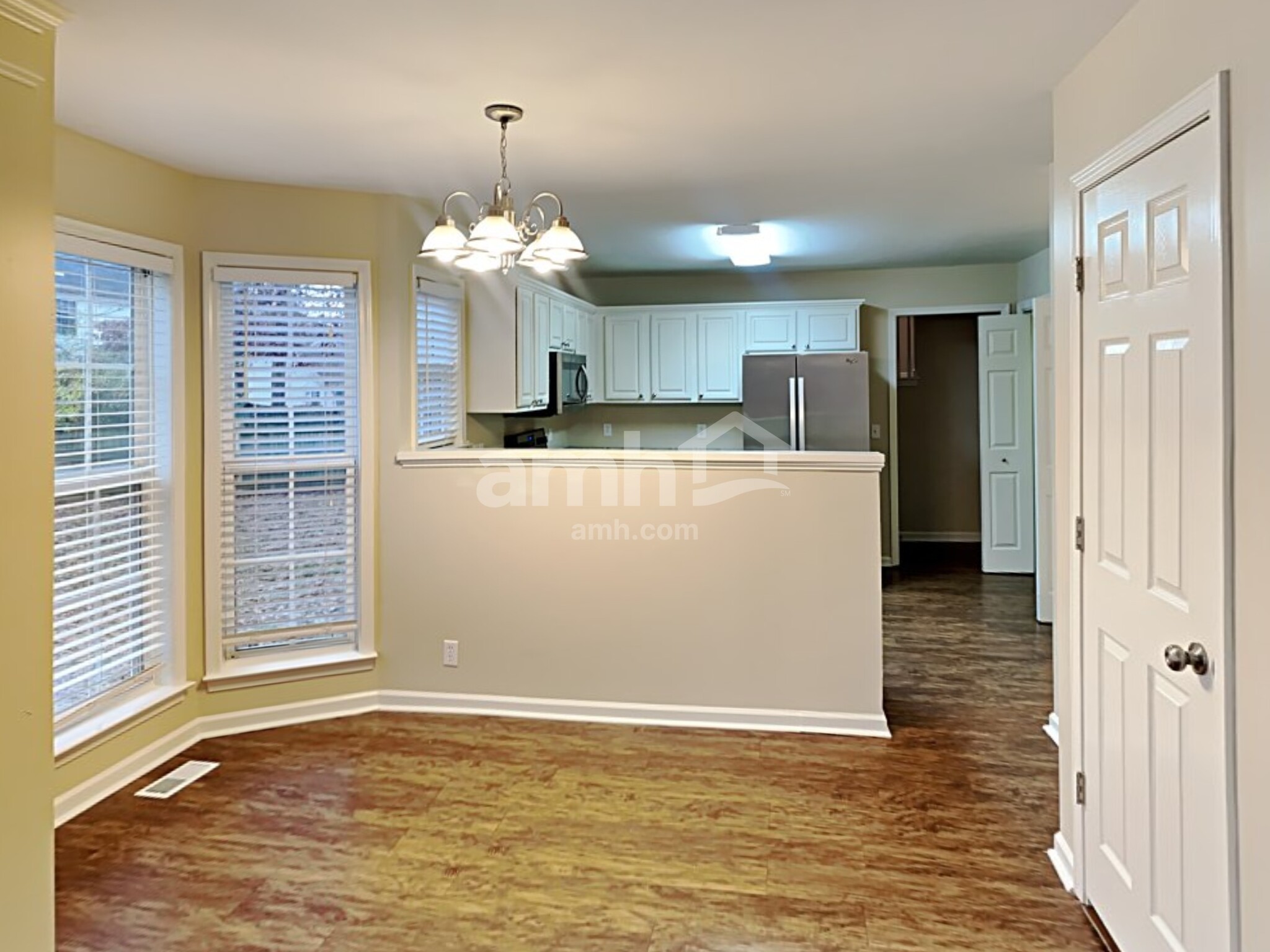 Building Photo - 4012 Wellington Ct