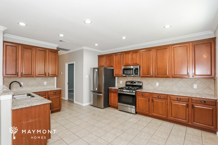 Building Photo - 3009 Flowering Springs Dr