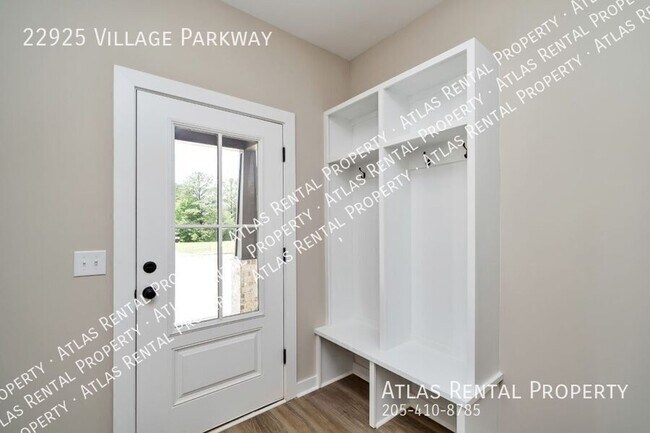 Building Photo - 22925 Village Pkwy
