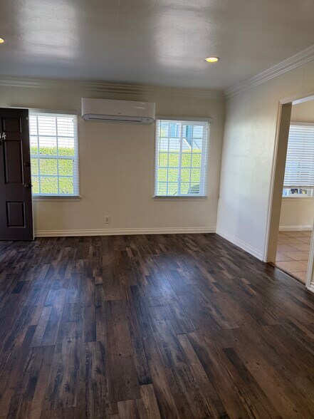 Building Photo - 4114 Jasmine Ave