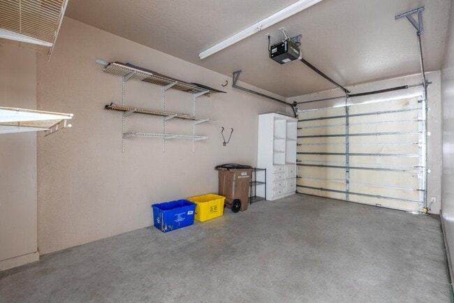 Building Photo - 2151 Tigris Dr
