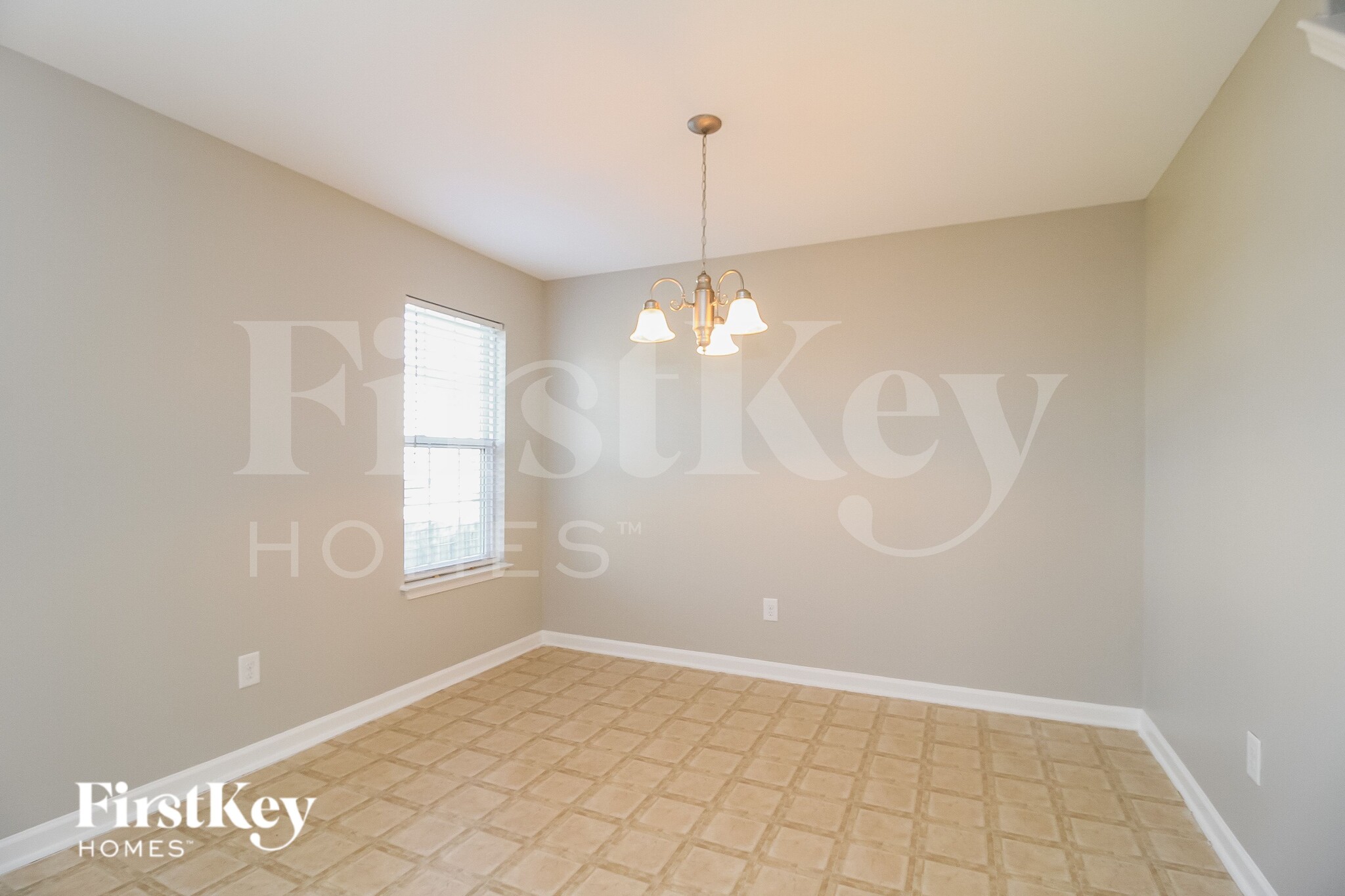Building Photo - 667 Field Crossing Ct