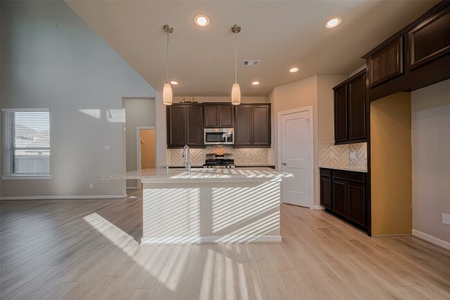 Building Photo - 7809 Axis Rdg Dr