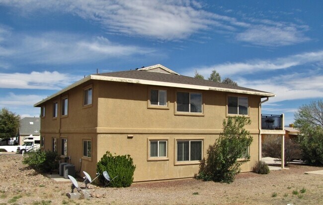 Building Photo - 2BR/2BA, 1024 sq.ft.downstairs condo in Sierra Vista, AZ