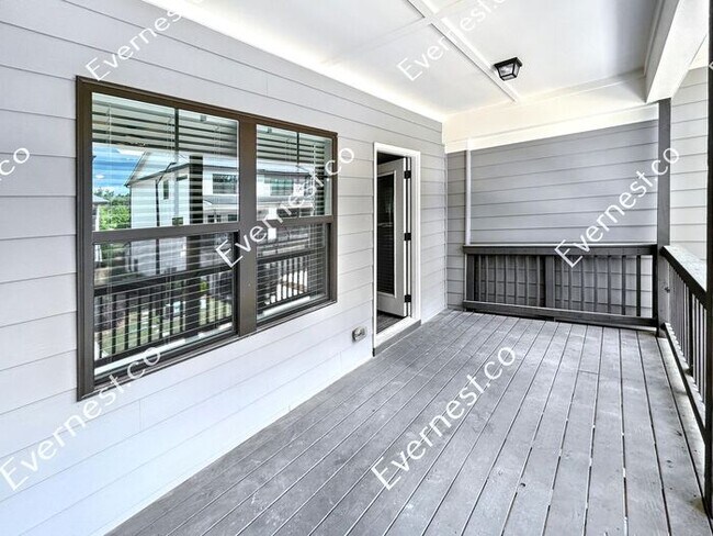 Building Photo - 428 Stovall Pl