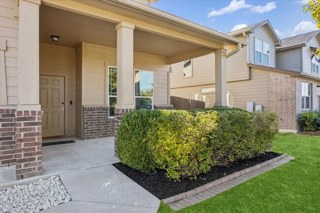 Building Photo - 4 bd/2.5 ba in Pflugerville ready for move in!