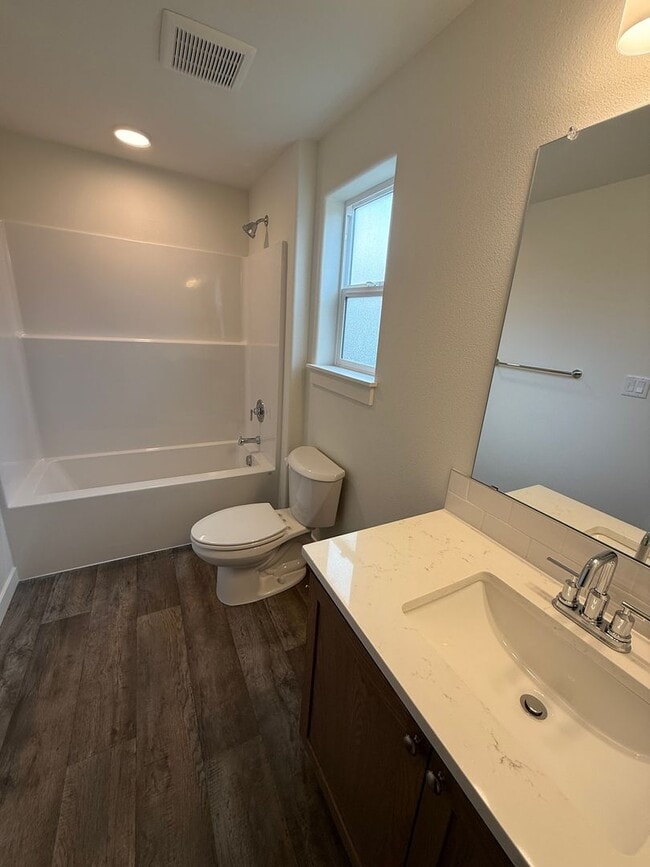 Building Photo - Brand New Stunning 3 Bed/2.5 Bath Townhouse-Old Farm District