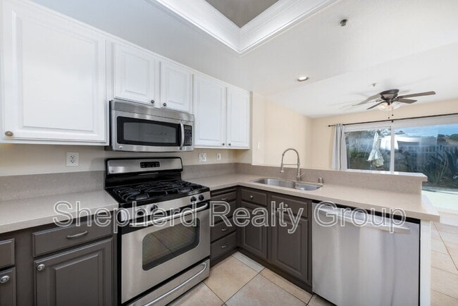 Building Photo - 1588 Elegante Ct