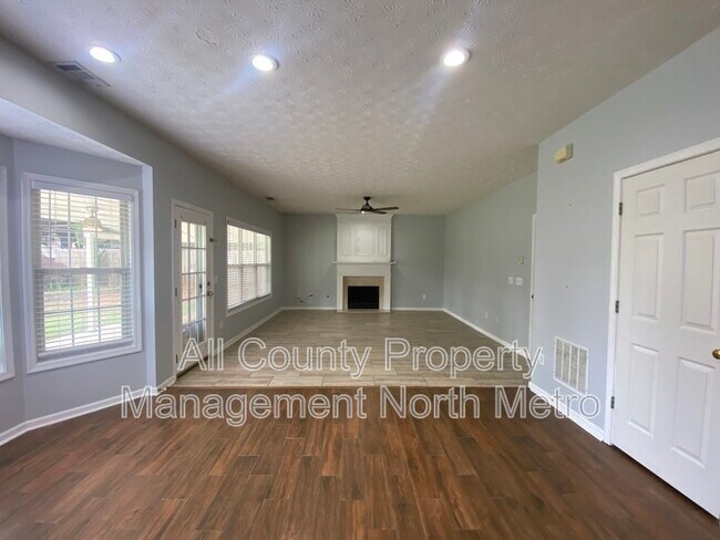 Building Photo - 2758 Adair Trl