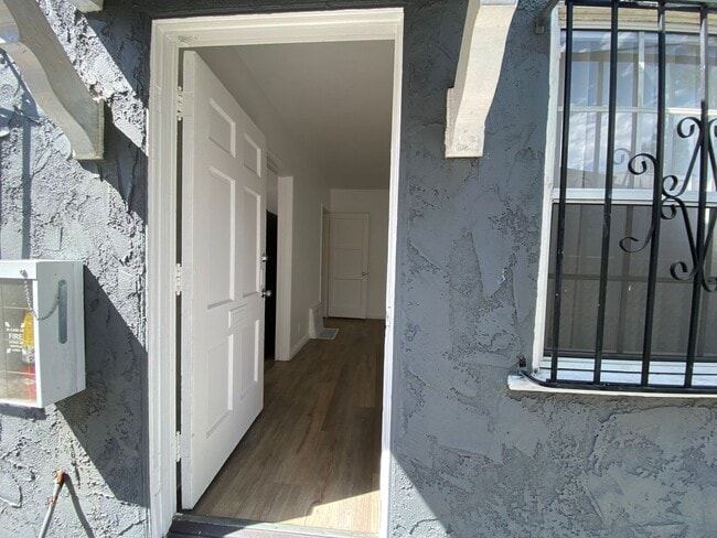 Building Photo - 4080-4084 Leimert Blvd (On sale)