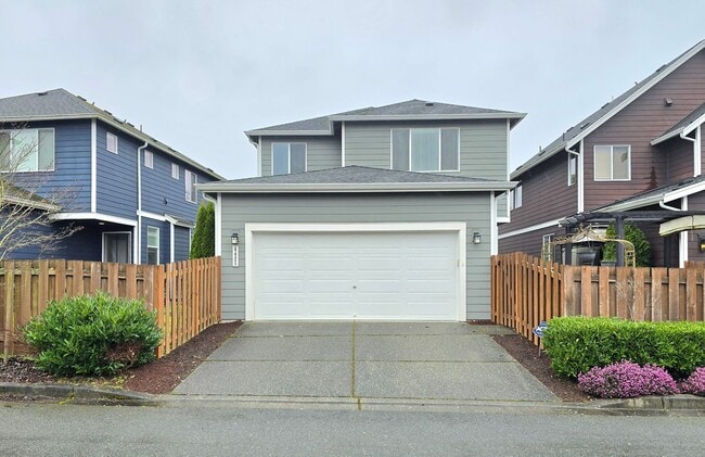 Building Photo - 3 Bedroom Home in Everett Available Now!