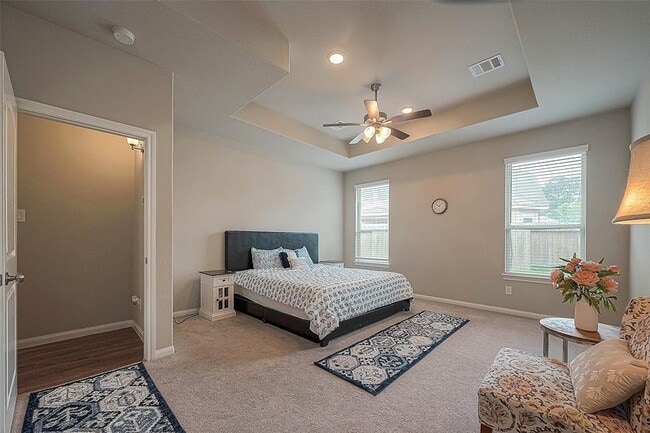 Building Photo - 21029 Crinet Square