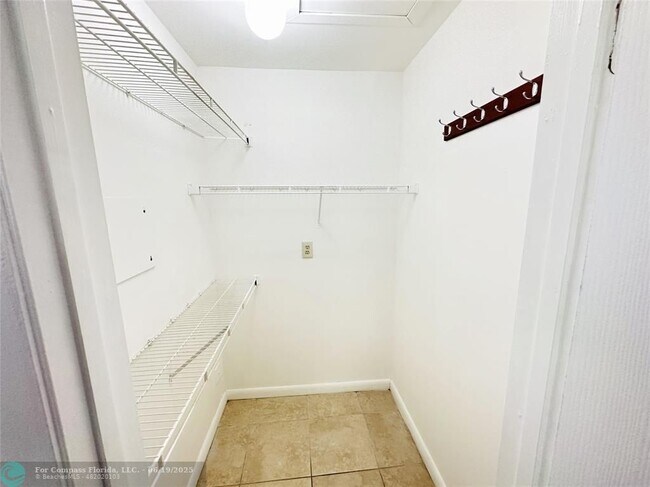 Building Photo - 15290 SW 106th Ln