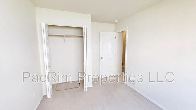 Building Photo - 5740 Sapphire Loop