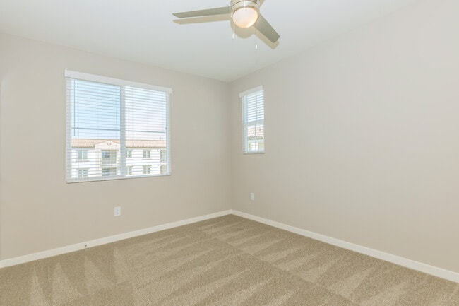 Building Photo - Los Alamitos Luxury Apartments