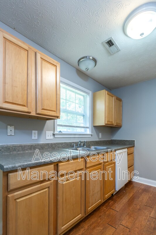 Building Photo - 7005 Buddy J Ln