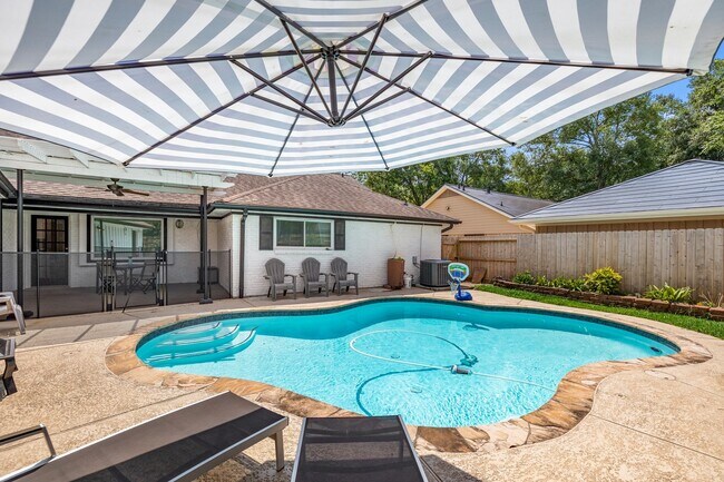 Building Photo - 4411 Deer Lodge Dr