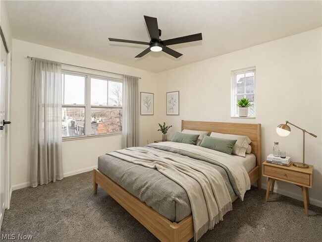 Building Photo - 821 Nela View Rd