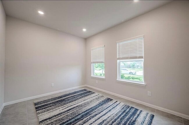 Building Photo - 1123 Vine House Dr