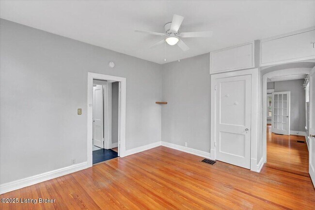 Building Photo - 2059 Alta Ave