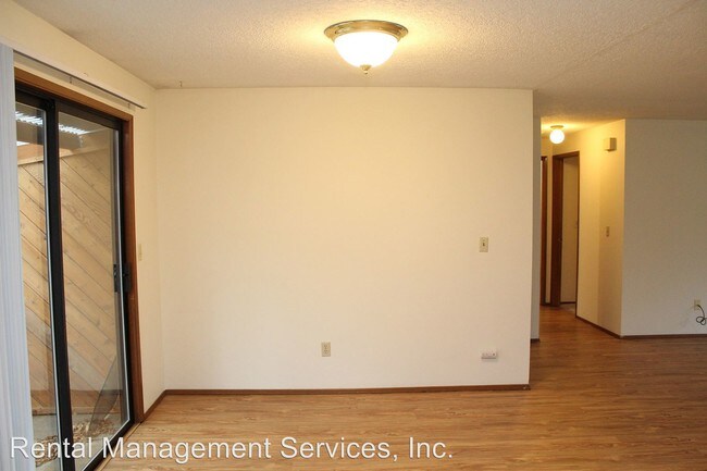 Building Photo - 819-821 SW 29th Way