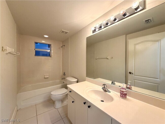Building Photo - 7819 Regal Heron Cir