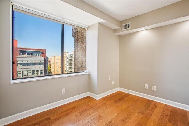 Building Photo - 1245 13th St NW