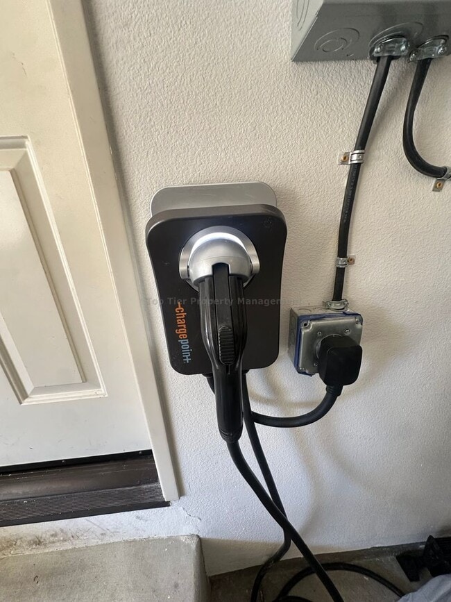 Building Photo - Rarely Available Townhome in Highly Sought after Portico-Rancho Carrillo