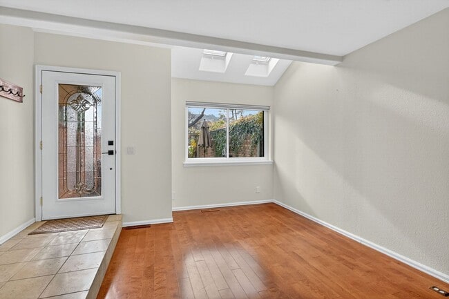 Building Photo - 770 Quince Cir