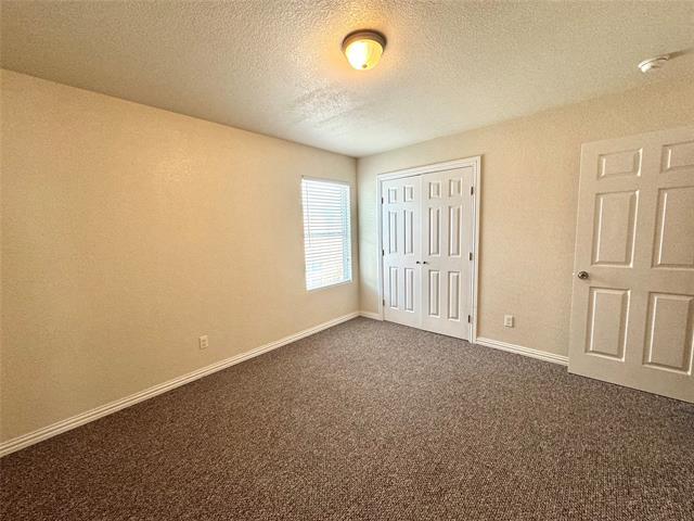 Building Photo - 2335 Bloomfield Dr